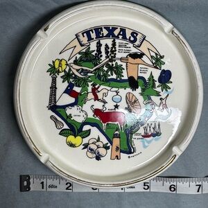 Vintage Texas Souvenir Ashtray Giftcorp Ceramic Map